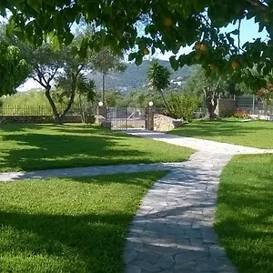 Aparthotel Pythos **